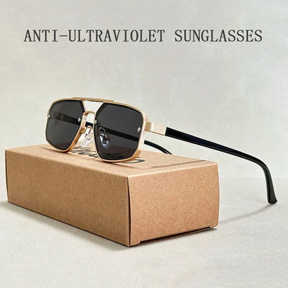 Fashion Punk Sunglasses Women Trendy Luxury Vacation Steampunk Sunglasses For Men Retro Glasses Gafas De Sol Hombre Zonnebril