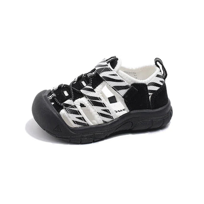 Children's sandals, boys' toe cover beach shoes, Summer 2025 girls' outdoor walking baby sports sandals