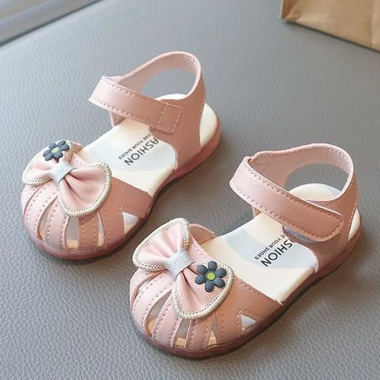 2026 New Girls Baby Soft Sole Princess Sandals Extra Soft Summer Toddler Closed Toe Fashion Walking Shoes