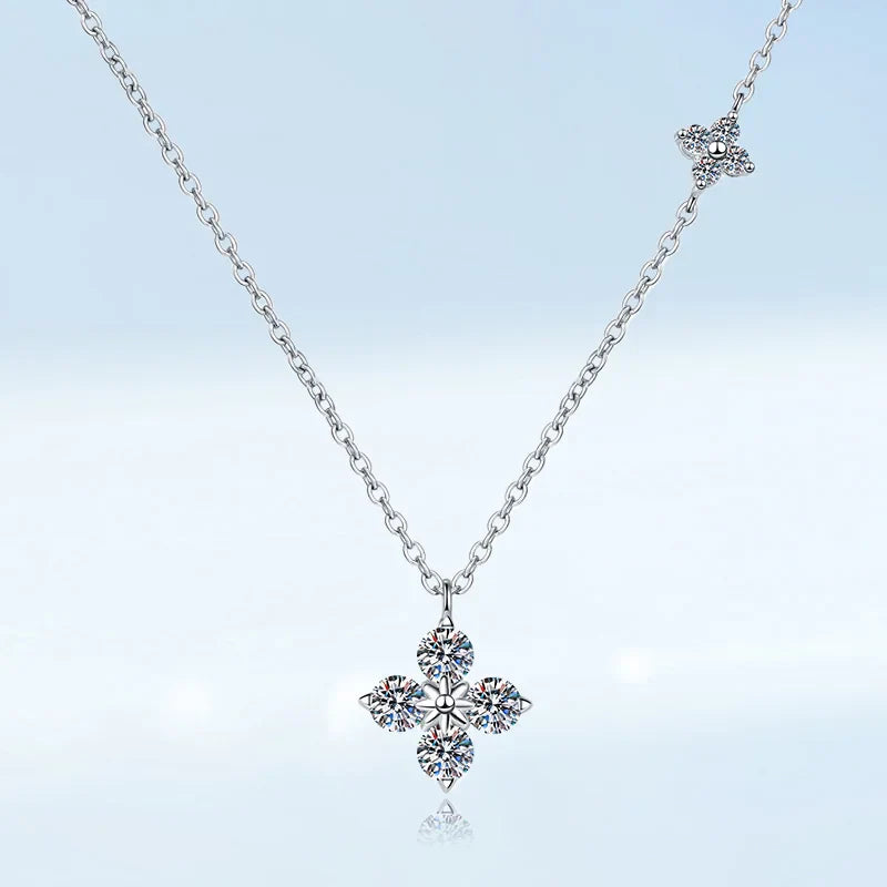 Sparkling 1.2cttw Clover Moissanite Pendant Necklace for Women S925 Sterling Silver Diamond Neck Chain Necklaces Wholesale