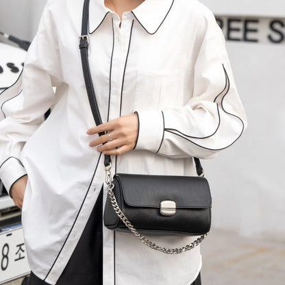 Supple Genuine Leather Women's Barrel Crossbody Bag - Commuter-Friendly Small Chain Strap Shoulder Bag for Everyday Chic