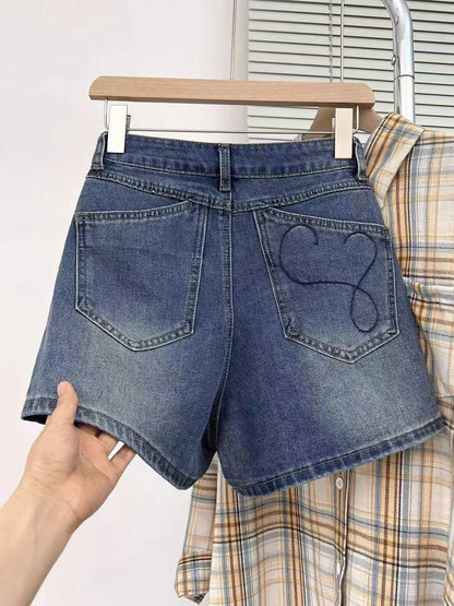 2026 New Women's High Waist A-Line Shorts Vintage American Style Slim Fit Heart Embroidery Casual Streetwear Denim Shorts