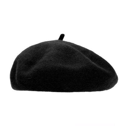 A solid-color wool beret for women–warm for autumn and winter,versatile with French fashion flair,and an ideal gift for friends
