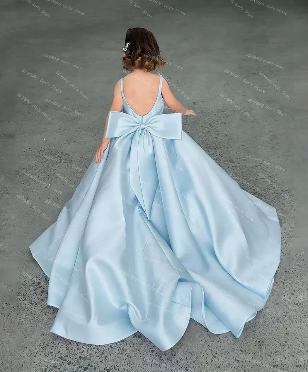 Pink Flower Girl Dresses for Wedding With Bow Backless Brush Train First Communion Frock Custom Pleated Satin Pageant Party Gown