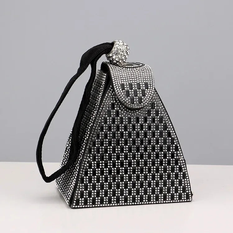 Rhinestones Luxury Evening Bags For Women New In High Quality Pyramid Shape Fashion Chic Point Party Clutch Purse Free Shipping