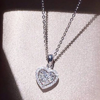 2.3mm Round Halo Moissanite Necklace Exquisite 14K Gold Filled Heart-shaped Pendant Necklaces For Valentine's Day Jewelry