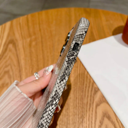 Luxury Snake Texture Leather Phone Case for iPhone 16 15 14 Pro Max Plus 13 12 11 Cases Leather Soft Cover Woman Girl