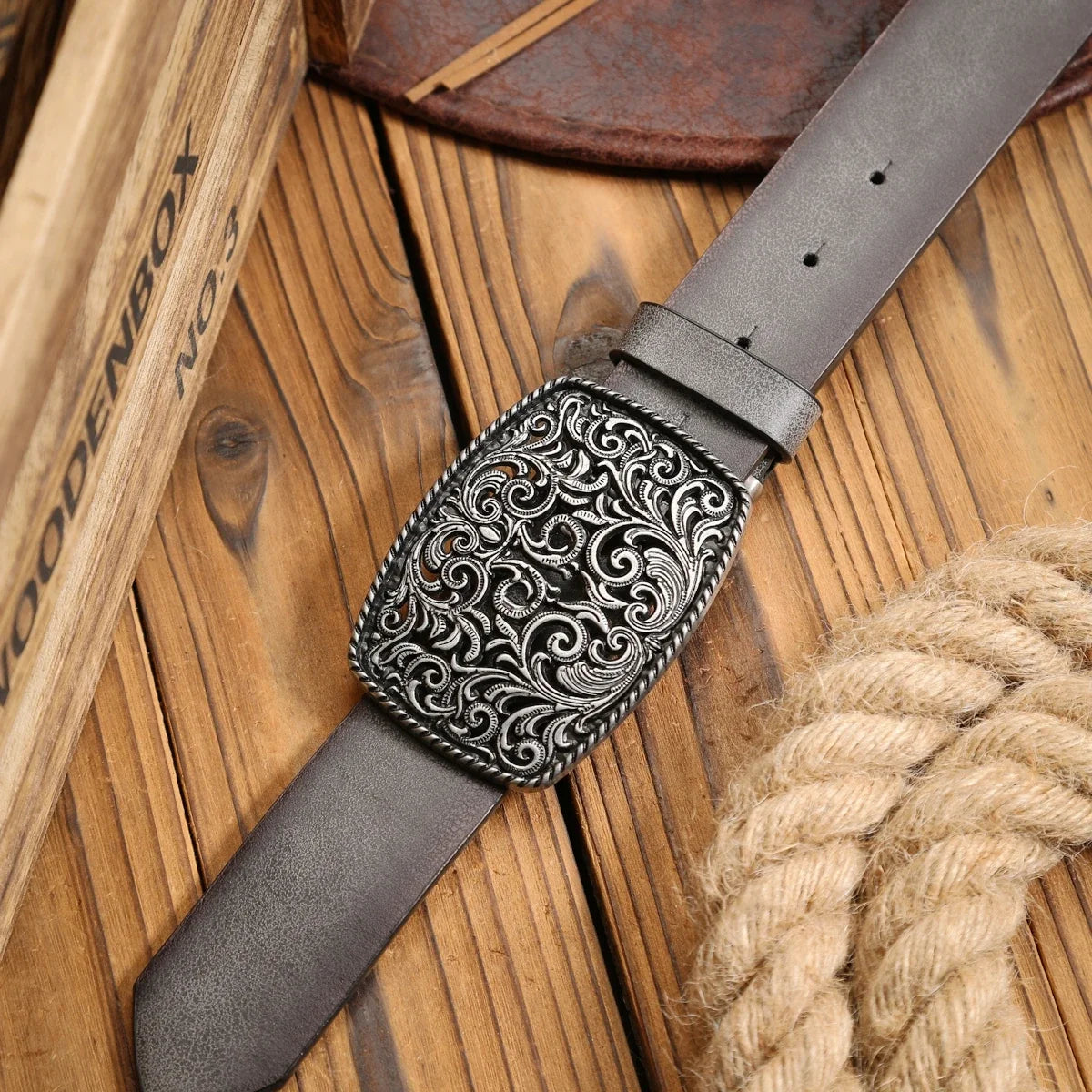 A Western-Buckle PU Belt Suitable for Both Men and Women, A Unique and Retro Brown Belt (With Perforated Nails Included)