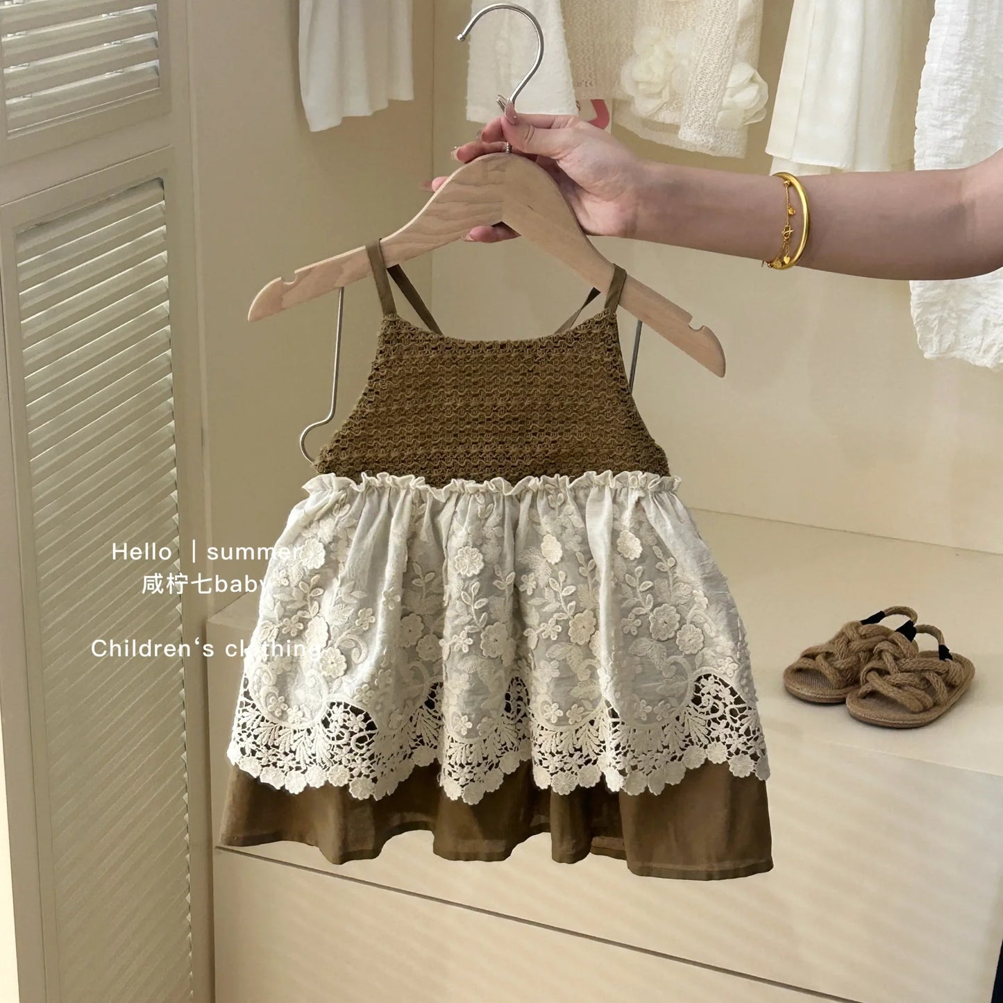 Summer Girls Casual Dresses with Hat Children's Clothing 2025 New Girls' Hollow Out Sleeveless Skirt Children's Lace Dress