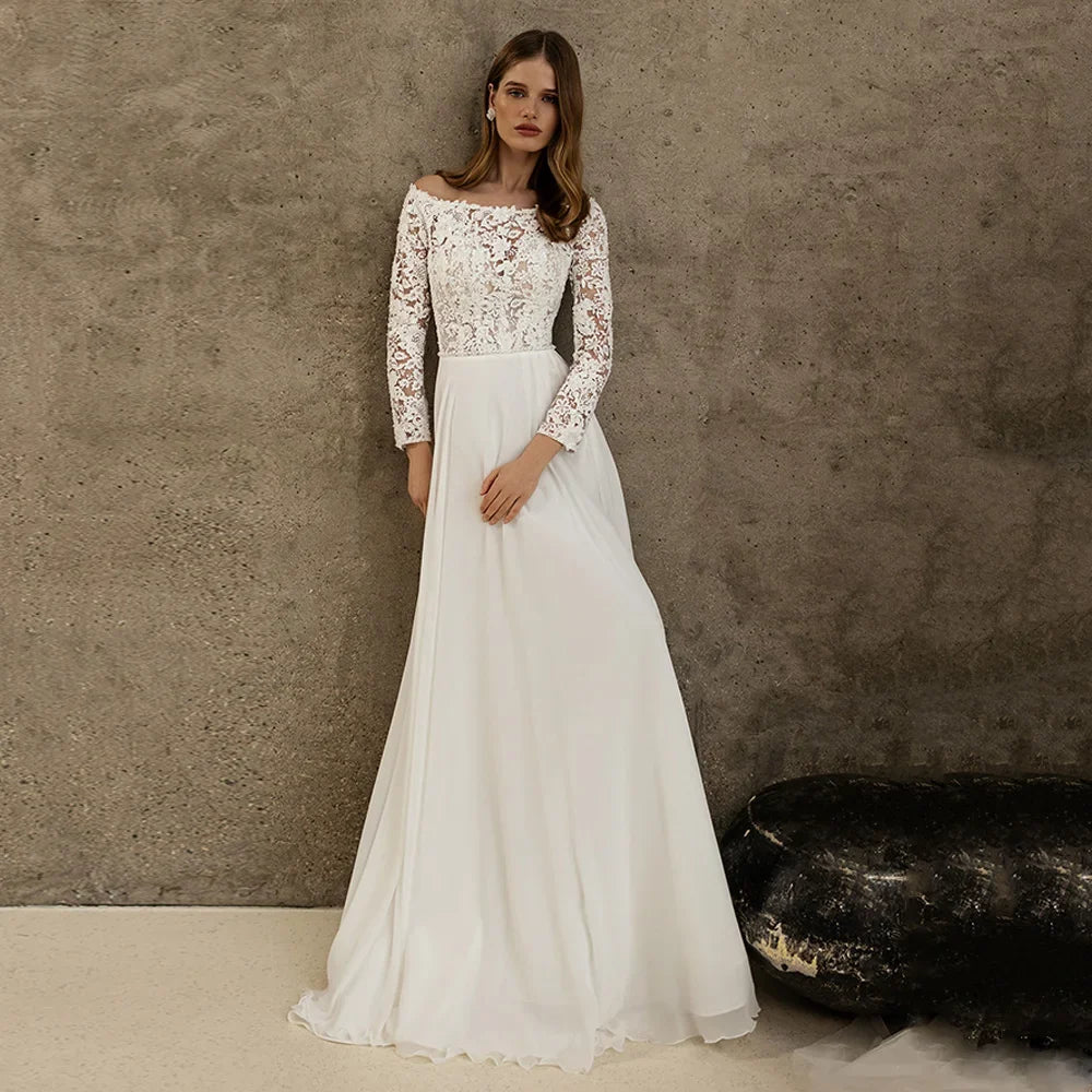 Sexy Beach Wedding Dress Boat Neck Long Sleeves See Through Lace Applique Chiffon A Line Sweep Train Bridal Gown for Bride