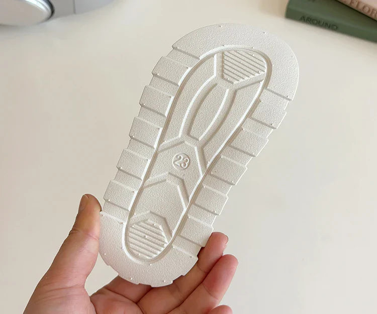 Kids Sandals Children Summer Beach Shoes for Boys Girls Toddlers Little Boy Sandals Fashion 2025 New Toes-covered Anti-kick Soft