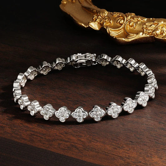 Bracelet de tennis en moissanite D VVS1 2mm certifié GRA en argent sterling 925 avec trèfle à quatre feuilles pour femmes