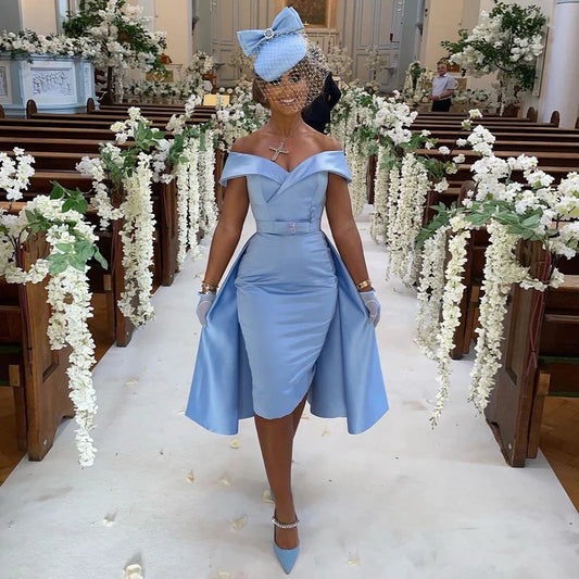 Customized Sky Blue Cocktail Dresses for Wedding Off the Shoulder Column Formal Party Gown Knee Length Satin Evening Dress Short