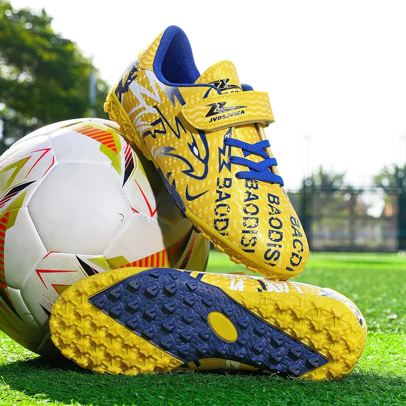 New Men Kids Football Boots Ultralight Professional Boys Match Grass Soccer Shoes Cleats Non-Slip Training Shoes Drop Shipping