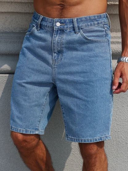 Men's Summer Denim Shorts. A Common Item in Summer. Simple in Style. Suitable for Casual Outings and Trips.