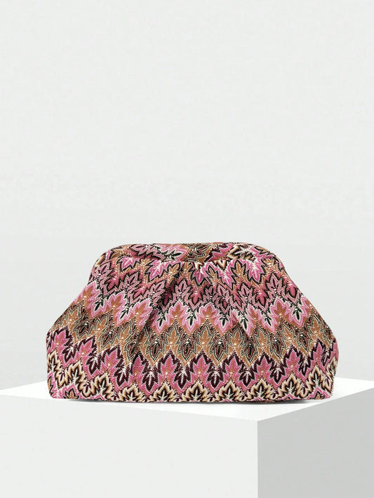 New Bohemian Style Retro Jacquard Pleated Cloud Clutch Bag, Niche Design with a High-End Feel, Elegant Socialite Evening Bag, Versatile Commuter Makeup Bag, Exclusively for Women (Random Patterns)