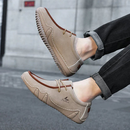 New 2024 Fashion Handmade Leather Casual Men Shoes Design Sneakers Man Loafers Breathable Low Top Flat Shoes Driving Plus Size