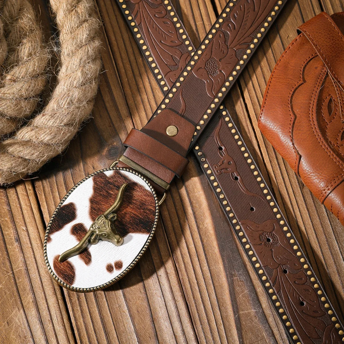 A Casual and Retro Belt, a Waist Accessory for Western-Style Clothing, Metal Buckle, PU Belt, Suitable for Both Men and Women