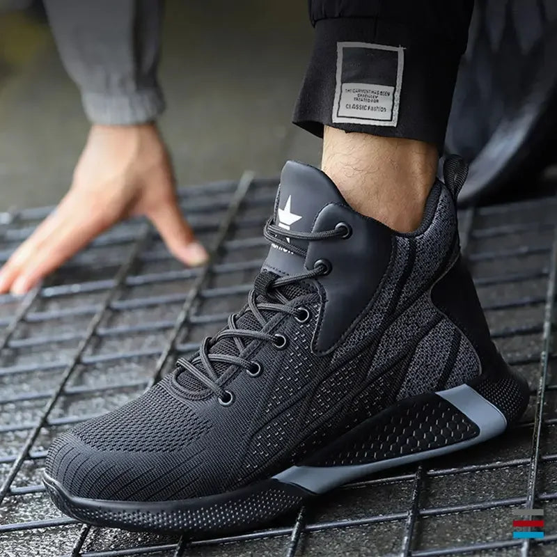 Anti-Smash Anti-Puncture Safety Shoes Men For Work Sneakers Women Men Steel Toe Work Shoes Security Protective Shoes Lightweight