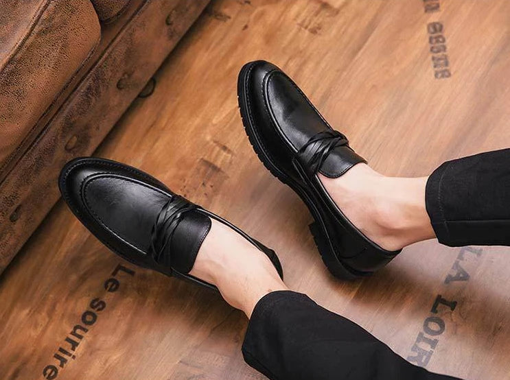 With Tassels Loafers Office Leather Shoes for Men Platform Thick Sole Pointed Toe Man Casual Shoe High Quality Fashion Elegant
