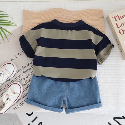 0-5 year old baby boy clothes set summer solid color striped casual children's short sleeves + fashionable handsome shorts two-p
