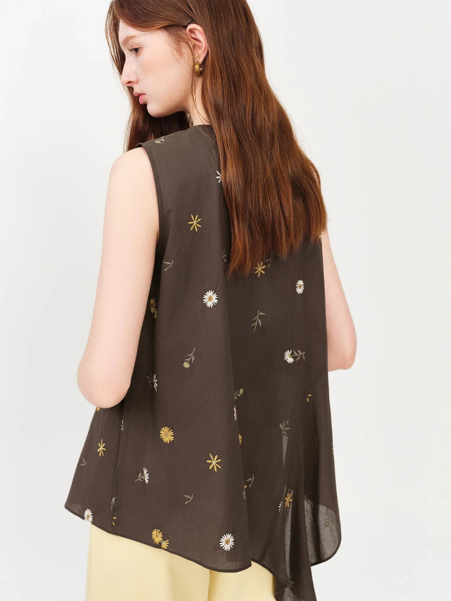 2026 Summer Women Asymmetrical Cut-out Tie-Neck Sleeveless Blouse Round Neck Top Soft Elegant Daily Layering Essential