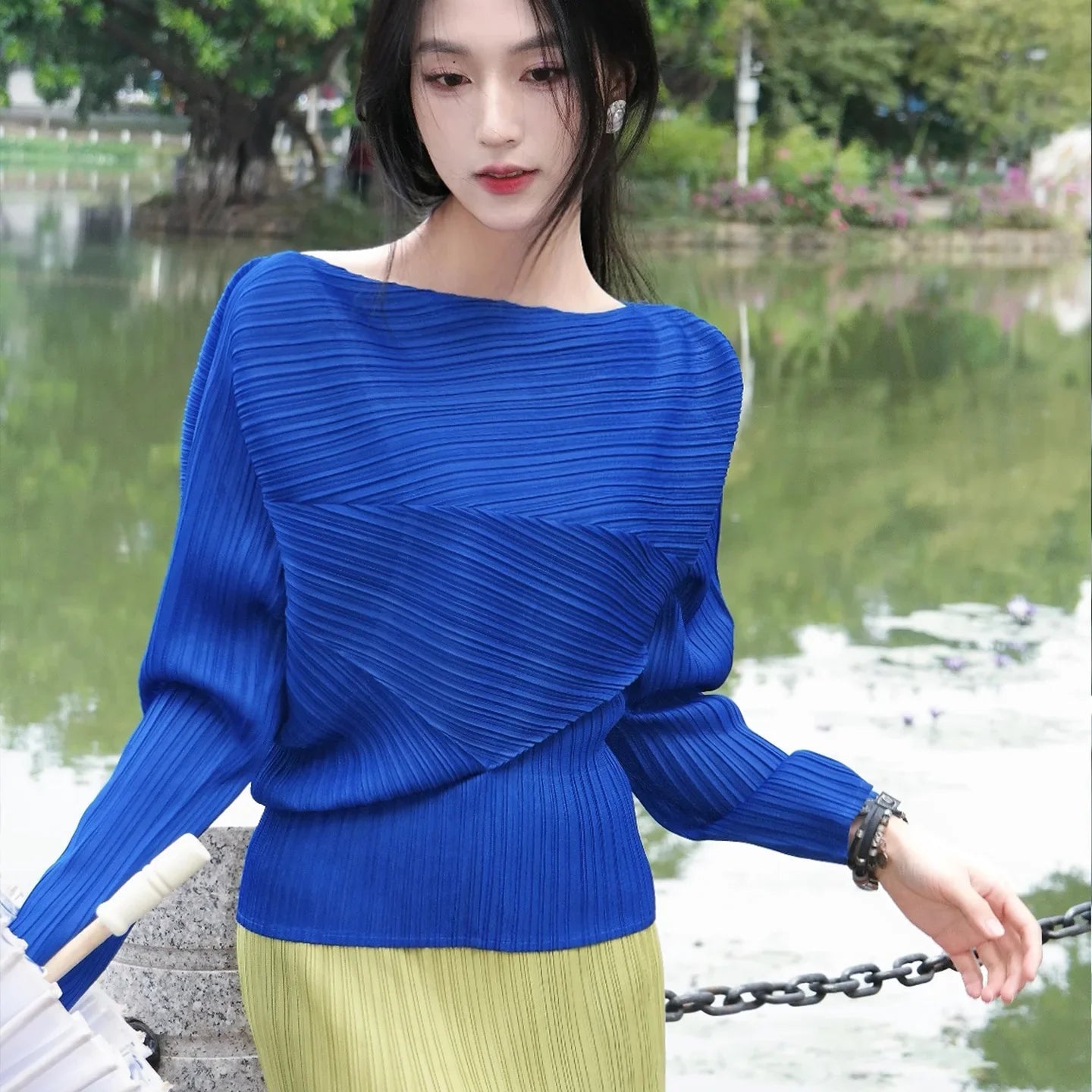 Miyake Pleated Top 2026 New Round Neck Short Sleeve Batwing T-Shirt Women Summer Lightweight Vacation Travel Women's Clothing