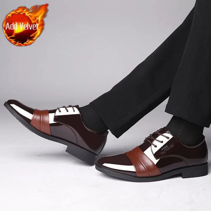Social Shoe for Men Casual Business Patent Leather Dress Shoes Man Bright Upper Pointed Toe 2025 Trend Office Suit Footwear New