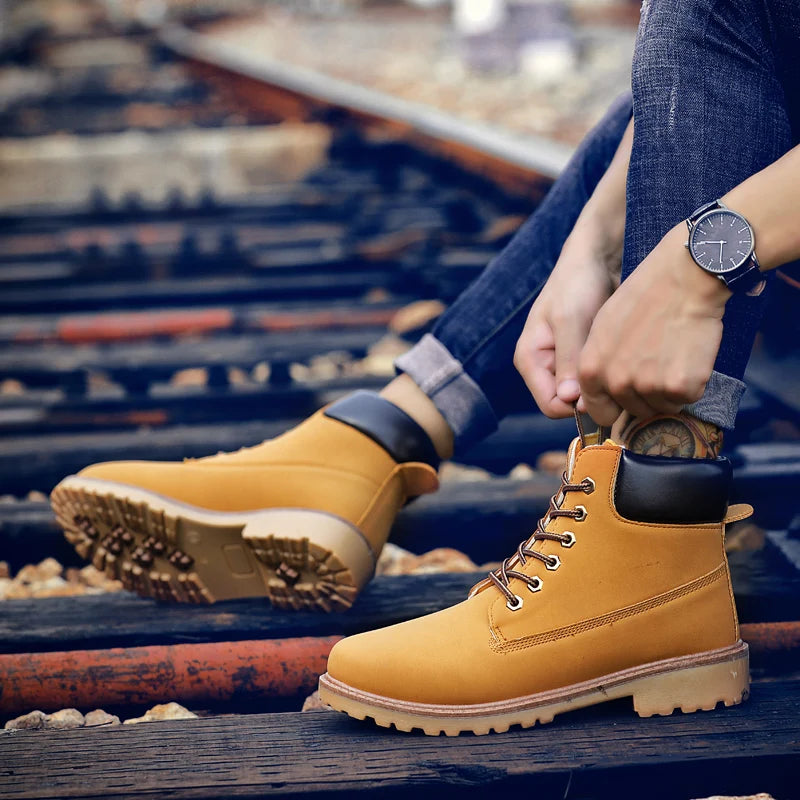 Designer Leather Mens Spring Fall Ankle Boots Trekking Yellow Coffee Designer Tactical Boots Outdoor for Men Work Shoes Sneakers