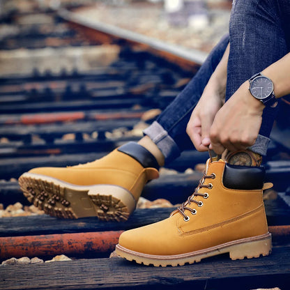Designer Leather Mens Spring Fall Ankle Boots Trekking Yellow Coffee Designer Tactical Boots Outdoor for Men Work Shoes Sneakers