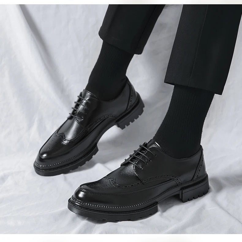 New leather shoes for young men British Brock formal business increase casual black wedding groom lace-up men's shoes