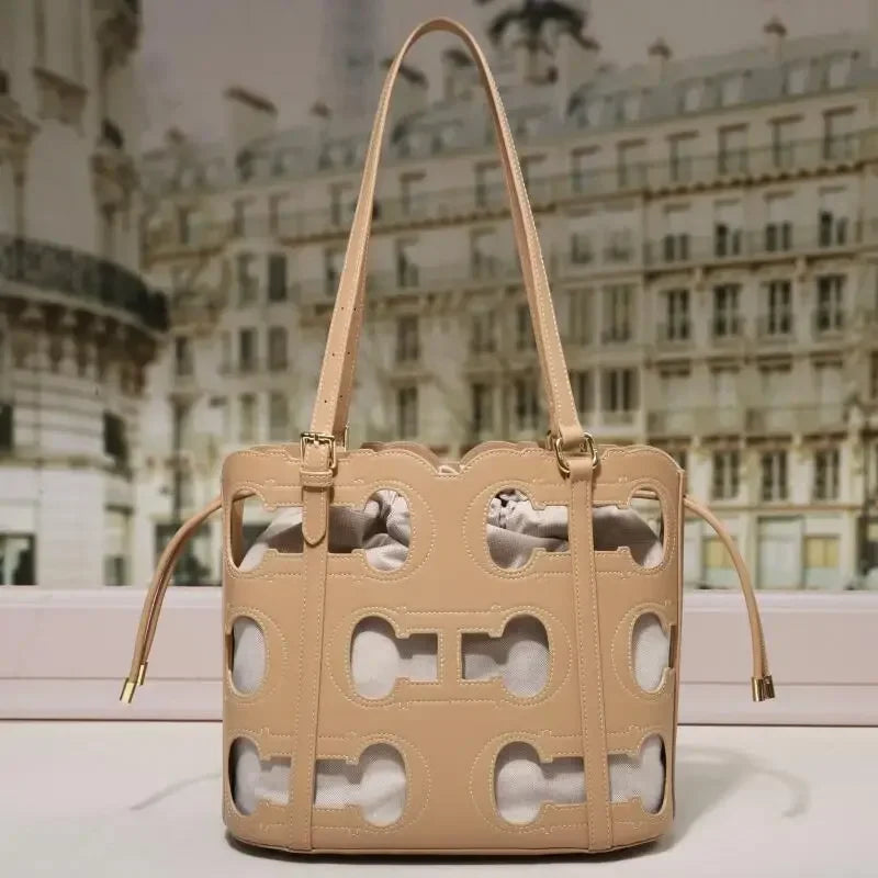 High-end Brand Women's Handbag Fashion Hollow 2026 New Large Capacity Simple Shoulder Bag