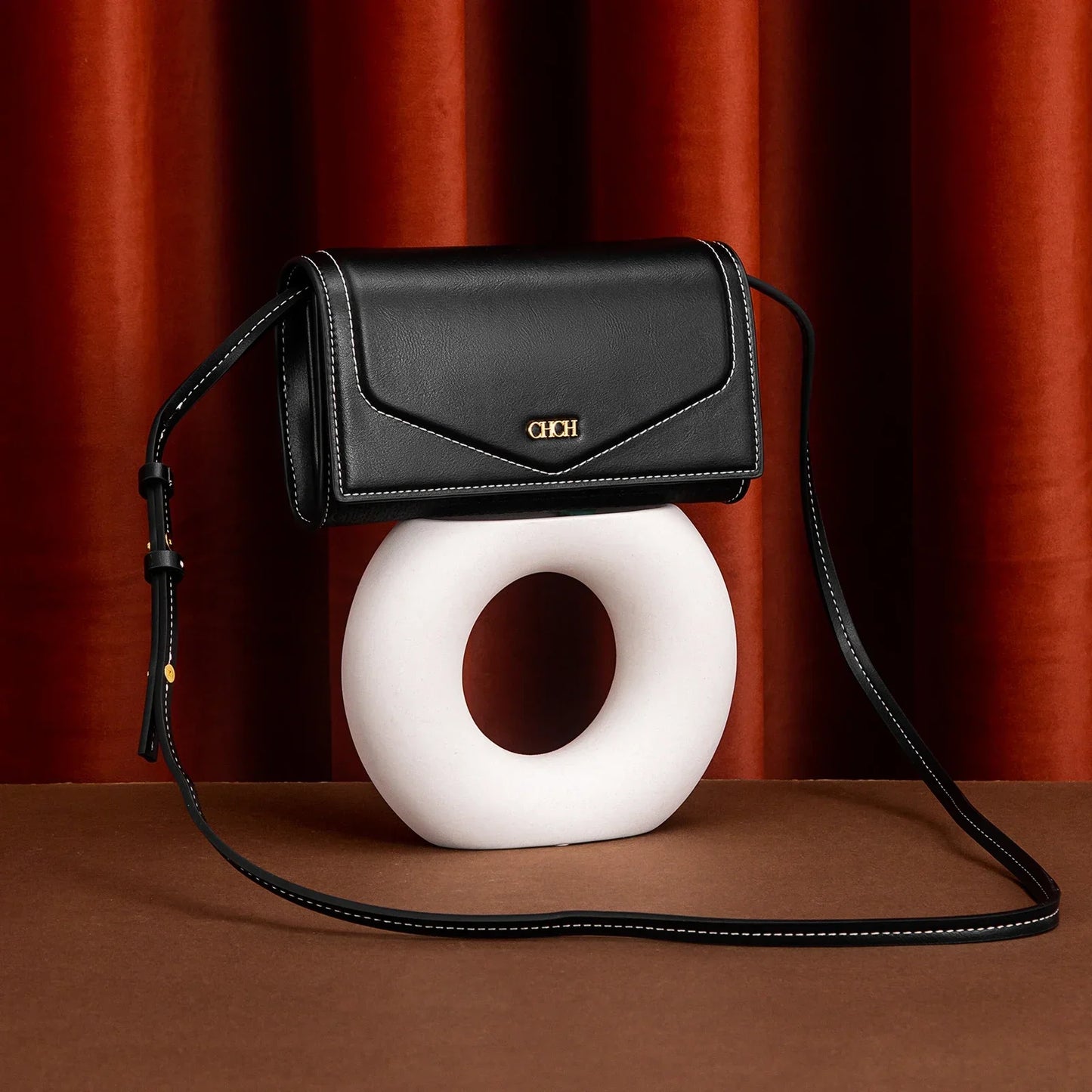 Woman Shoulder Bag Black New Black Simple Magnetic Buckle Flip Small Square Bag