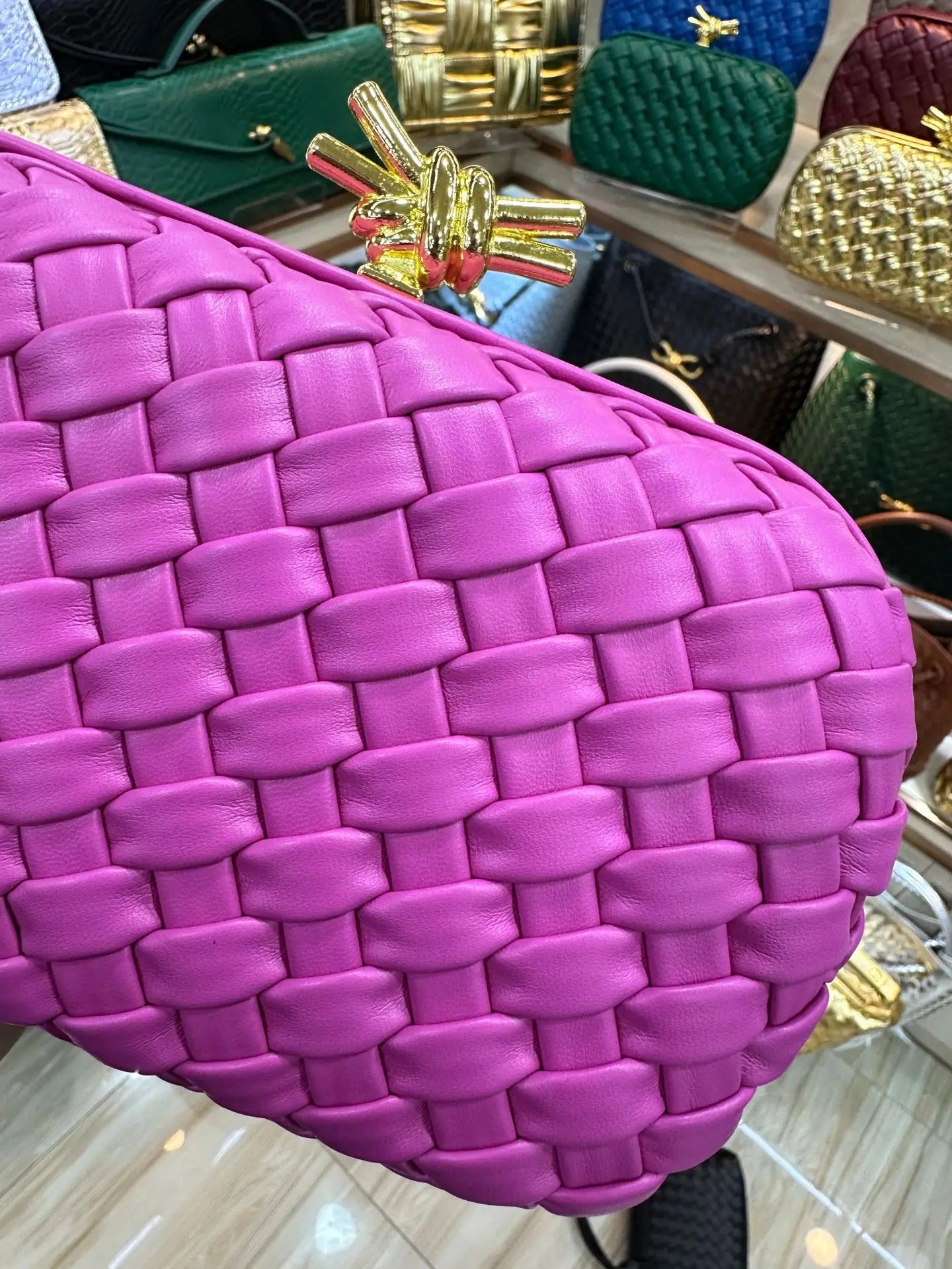 Elegant Box Shaped Dinner Clutch Crossbody Bag for Women Fashionable Chain Strap Handbag Retro Style Leather Handbag