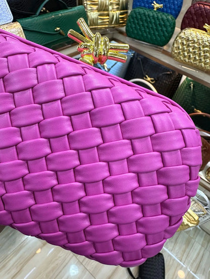 Elegant Box Shaped Dinner Clutch Crossbody Bag for Women Fashionable Chain Strap Handbag Retro Style Leather Handbag