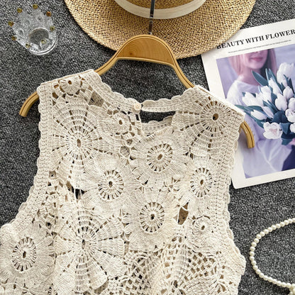 Korean Basic Knitting Tank Tops Female Sleeveless Hook Flower Hollow Chic Design Summer Sweet Fashion Knitted Blouse