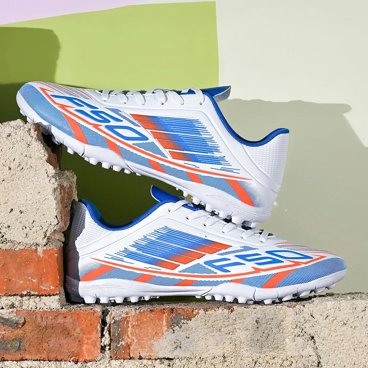 Durable and breathable soccer shoes TF nail breaking four season universal sports shoes outdoor and indoor sports shoes