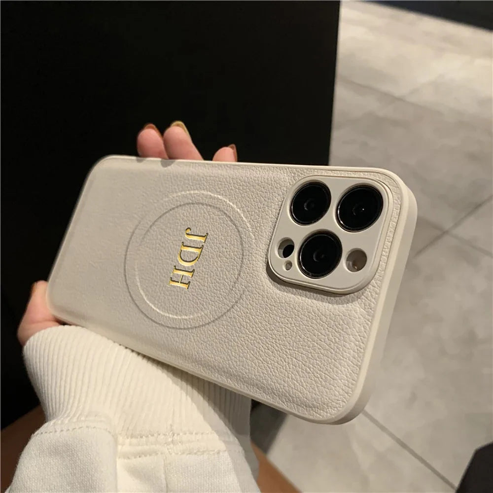 جراب مخصص لهاتف iPhone17 Pro Max 16 15 14 13 12، أحرف أولى مخصصة، شحن لاسلكي MagSafe، غطاء جلدي
