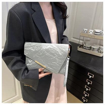 Fashion Women Clutch Soft PU Leather Solid Color Evelope Bag Wristlet Bags Female Small Handbags Day Clutches Evening Party Bags