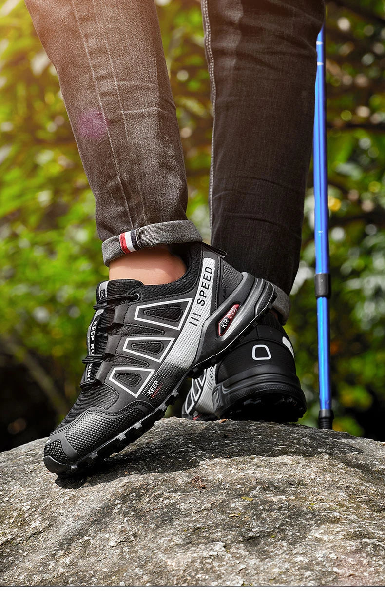 New Men's Boots Outdoor Hiking Sports Boots Men's Lightweight Comfortable And Breathable Casual Sports Shoes Size 39-47 Men's