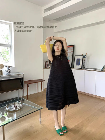 Miyake Pleated Women's Dresses Loose Plus Size High Quality Sense of Elegance Sleeveless Mid-length Skirt 2025 Spring New