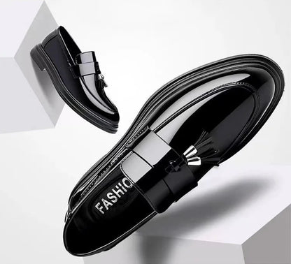 Black Social Shoe for Men Casual Business Patent Leather Bright Upper Dress Shoes Man New Low Price 39 Suit Cheap Liquidation
