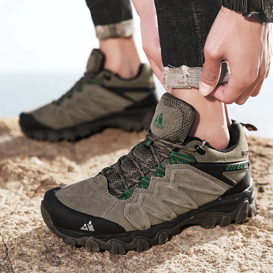 High Quality Leather Hiking Shoes Durable Outdoor Sport Men Trekking Leather Shoes Lace-Up Climbing Hunting Sneakers