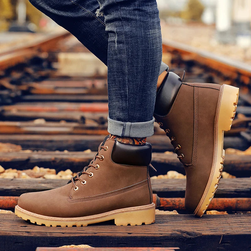 Designer Leather Mens Spring Fall Ankle Boots Trekking Yellow Coffee Designer Tactical Boots Outdoor for Men Work Shoes Sneakers