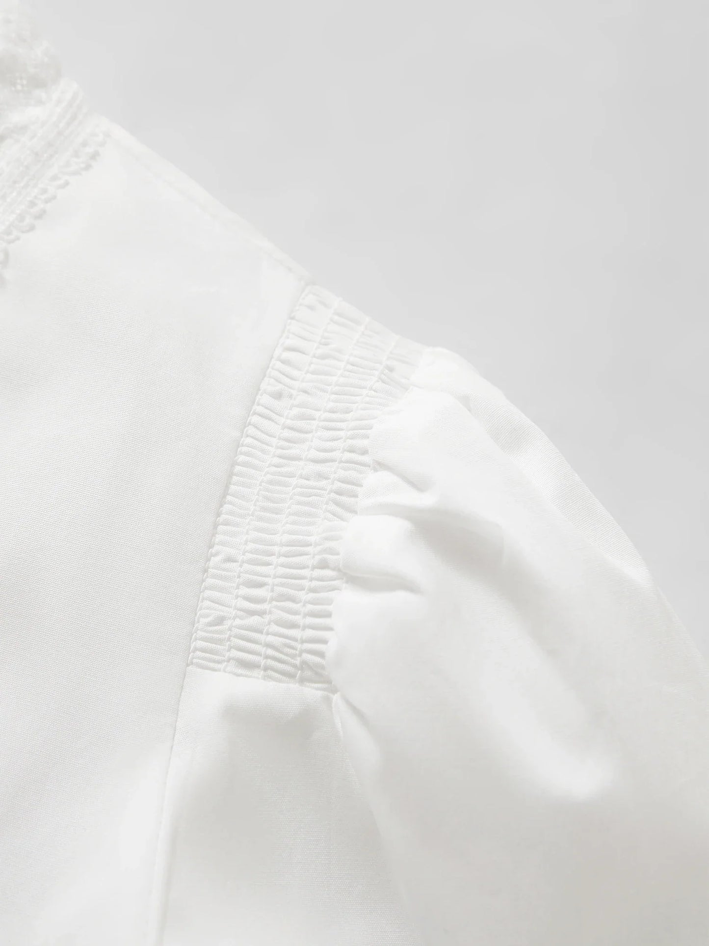 French Retro Puff Short Sleeve Round Neck Blouse for Women Summer Elegant Ins Chic Cropped Tops Cotton White