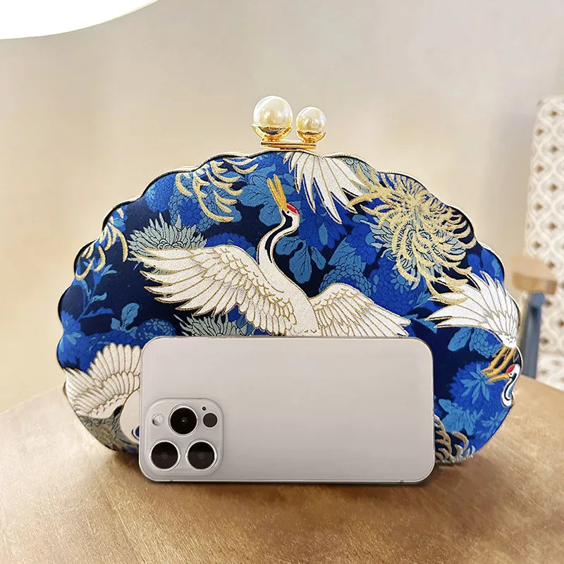 2023 Embroidery Women Evening Bag Wedding Shell Shaped Shoulder Handbags Mini Dinner Clutch Purse Pearl Hasp Purse Drop Shipping