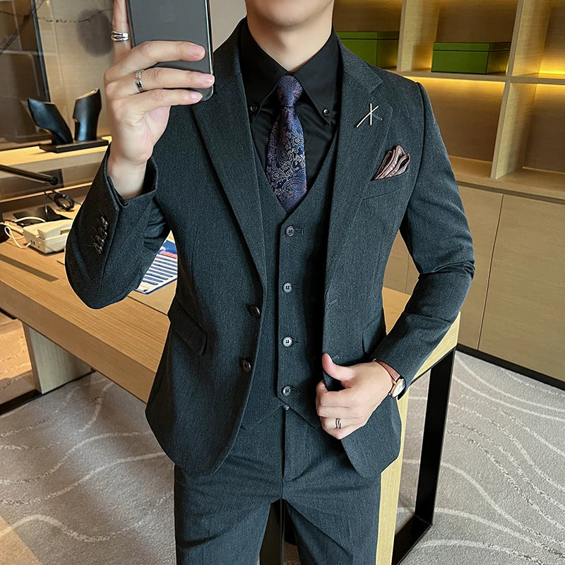 2026 High Quality (Suit + Vest + Trousers) Stylish and Handsome Casual Wedding Suit Business Suit Three-Piece Genuine