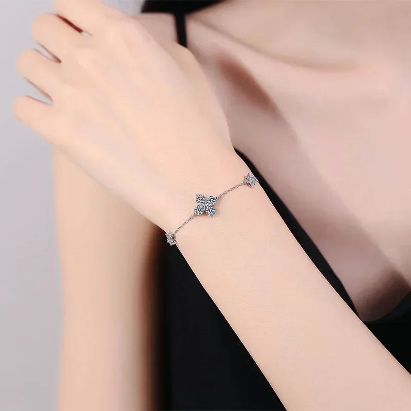Lucky Clover GRA Certified 1.2cttw D Color Moissanite Diamond Bracelet for Women 925 Silver Plated 18k Hand Link Bracelets