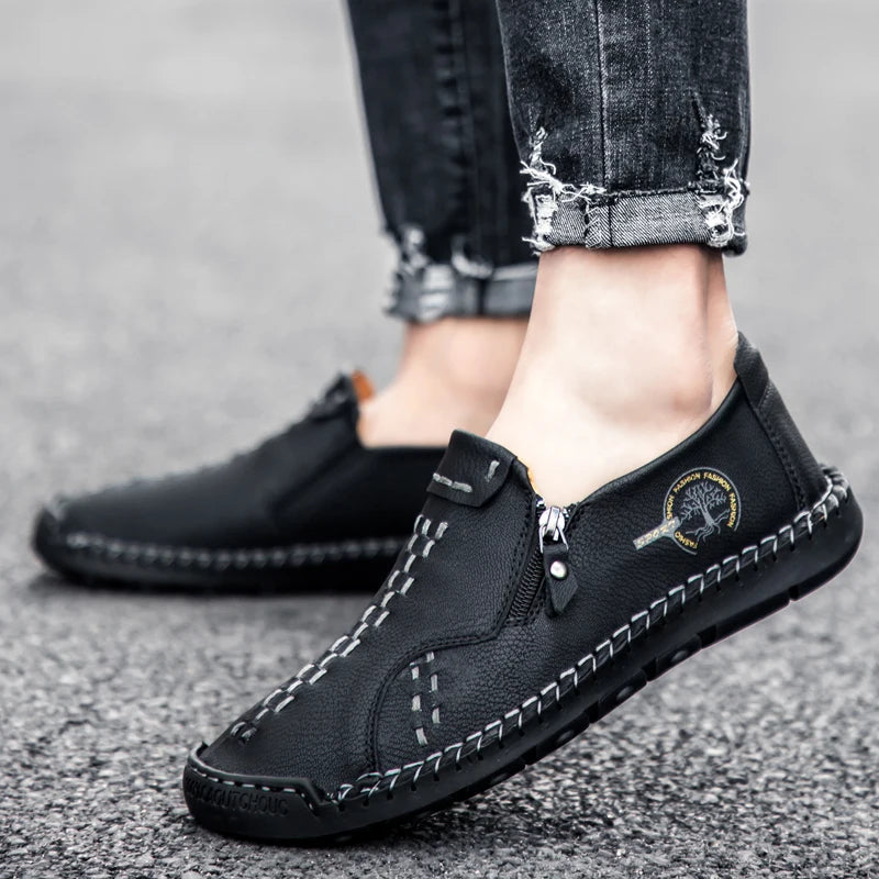100% cowhide New large-sized men's boots Fashionable casual thick-soled breathable men's shoes Outdoor sports Chelsea boots