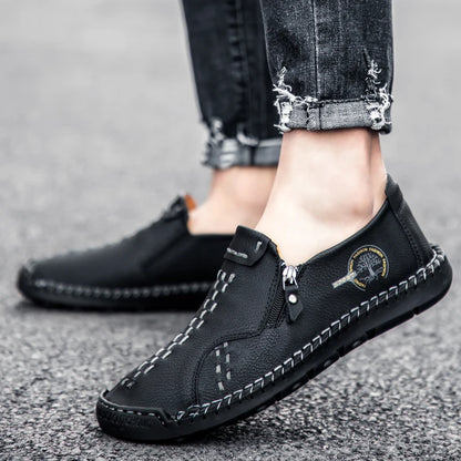 100% cowhide New large-sized men's boots Fashionable casual thick-soled breathable men's shoes Outdoor sports Chelsea boots